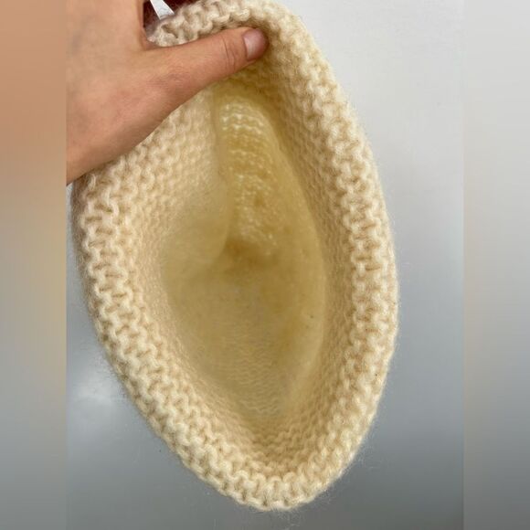 Vintage Cream 100% Wool Beanie Hat - Picture 6 of 6